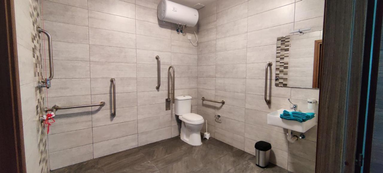Blu-M Central Qormi Exterior foto